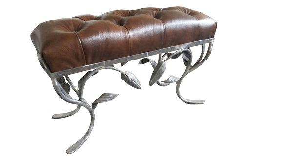 Chesterfield Hocker Fußhocker Pufa Chaise mit Metallfüßen Vintage