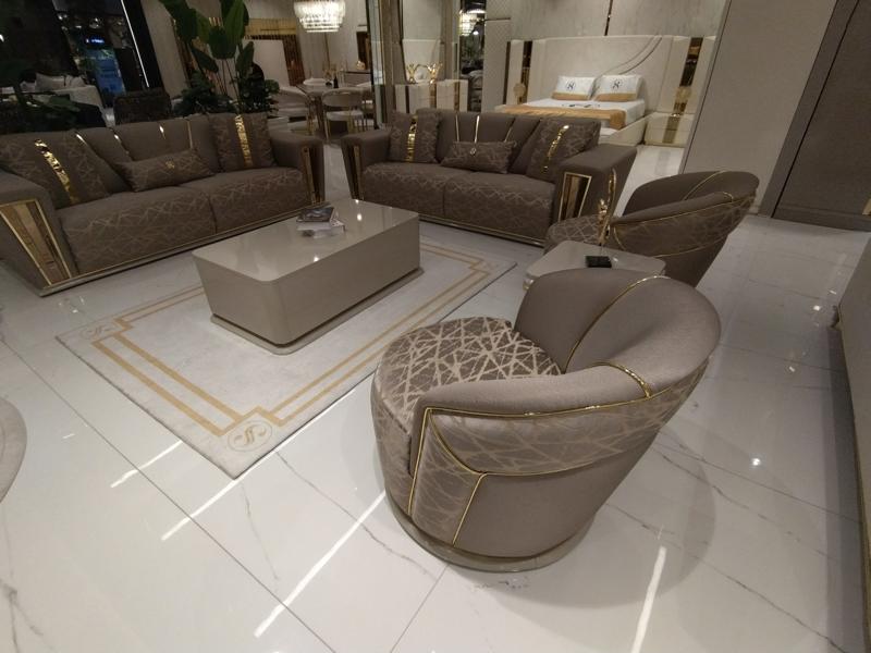 3+1 Sitzer Luxus Sofagarnitur Komplett Set Couch Sofa Modern Garnitur Wohnzimmer